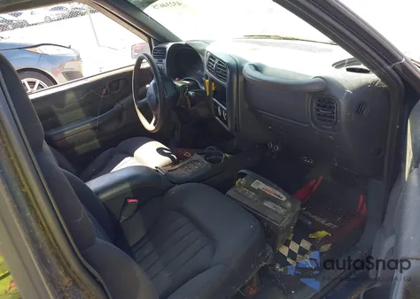 2001 Chevrolet S-10 Ls from USA, damaged, VIN 1GCCS19W618136463